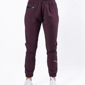 Alphalete Studio Pant - Burgundy, Size S